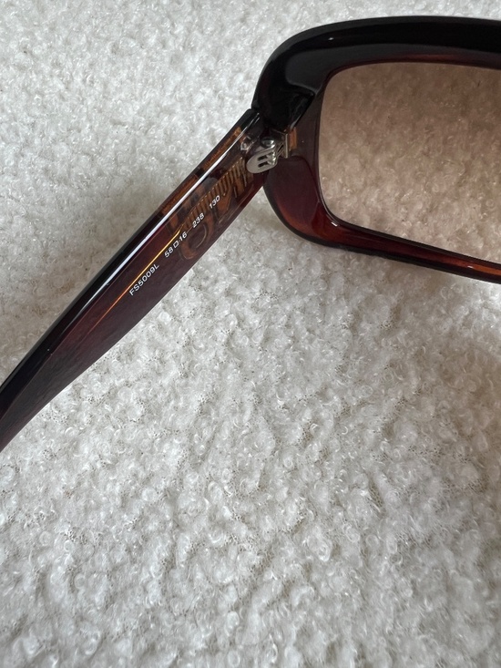 Authentic Fendi Oversize sunglasses main image 10